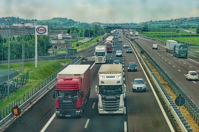 Comment devenir conducteur en transport routier ?