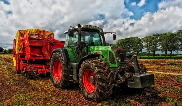 Quelle assurance pour un engin automoteur agricole ?