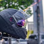 Les critères pour choisir votre casque moto connecté