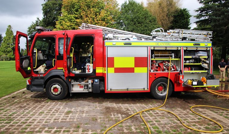 Quels sont les différents types de véhicules utilisés par les sapeurs-pompiers ?