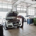 Pourquoi est-il important de vérifier régulièrement la pression des pneus de votre voiture ?