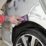 Les voitures à double commande dans les auto-écoles : une approche essentielle de la formation à la conduite