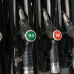 Carburateur ou injection : quel est le meilleur système de carburant pour votre voiture ?