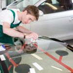 Améliorer l’efficacité énergétique de la climatisation de votre voiture : Conseils pratiques 